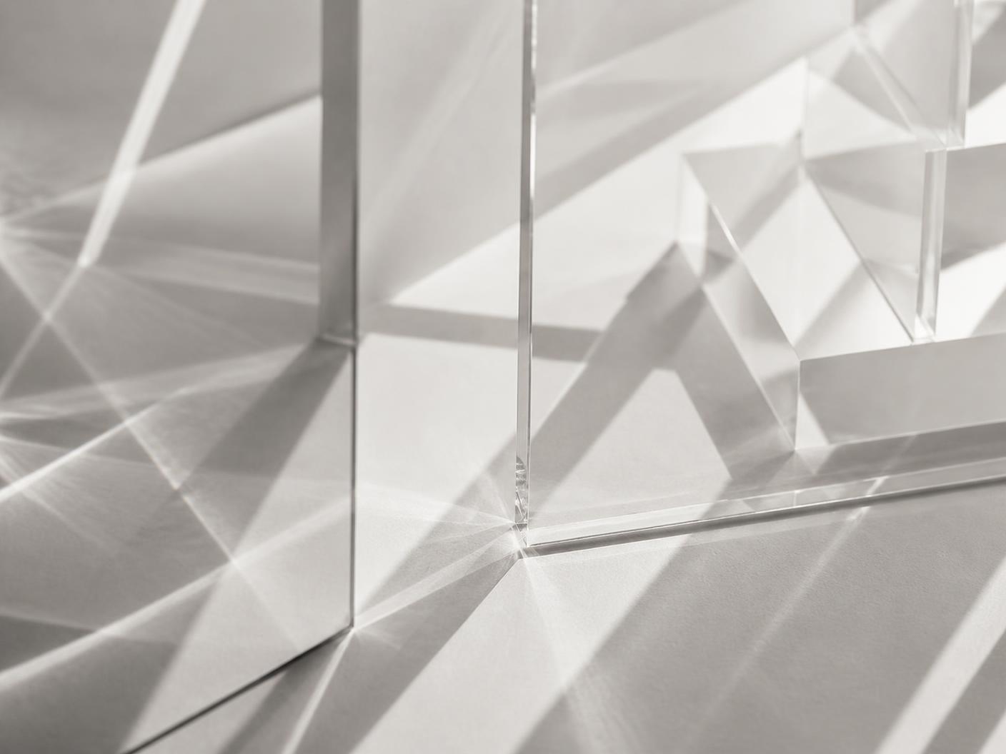 Light refracting through glass planes
